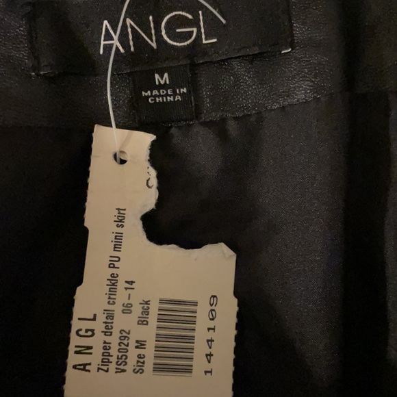 Black leather skirt - Picture 6 of 6